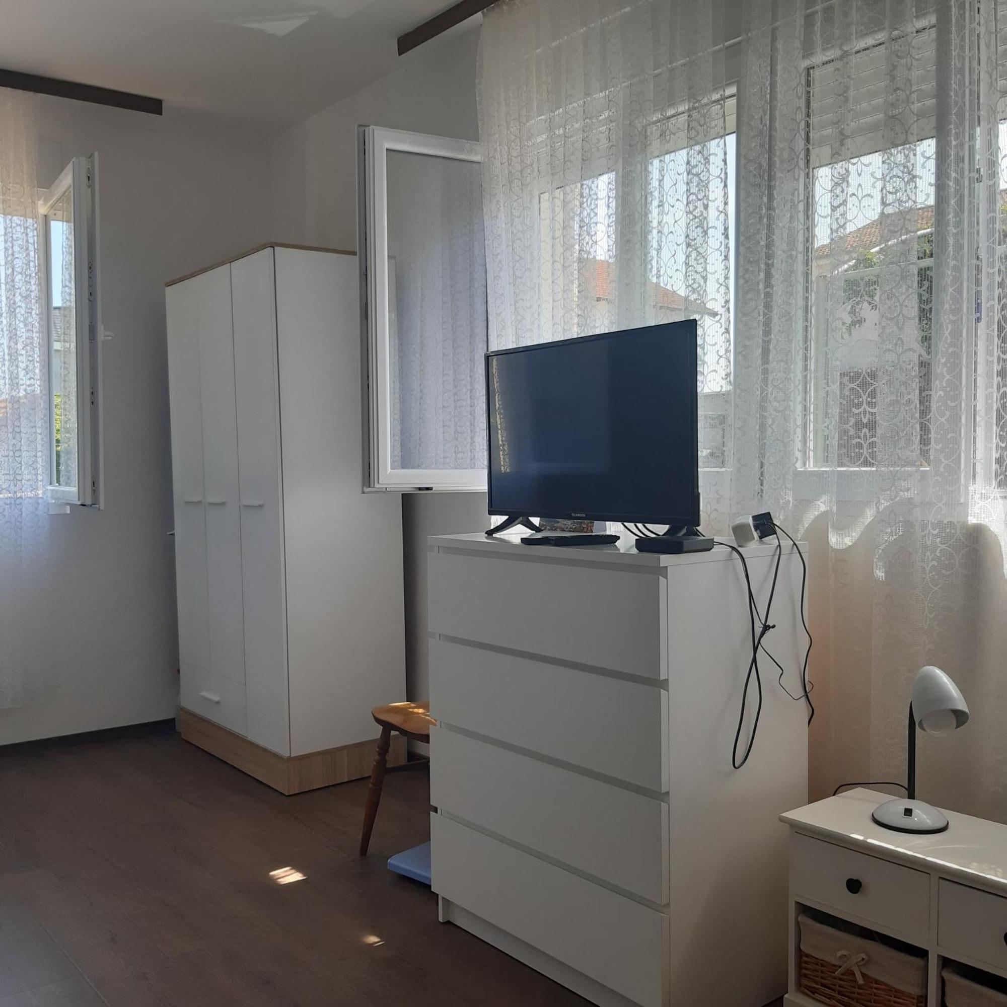 Apartamento Sunny Sukošan Exterior foto